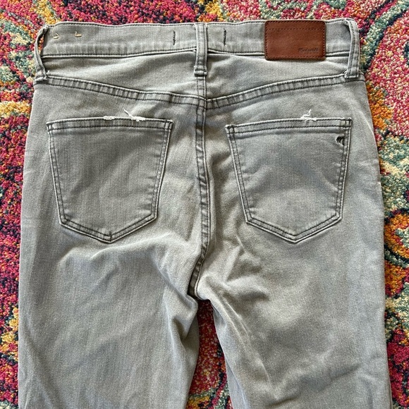 Madewell | Women's Gray High Riser Skinny Jeans, slightly distressed, size 26 - Picture 6 of 16